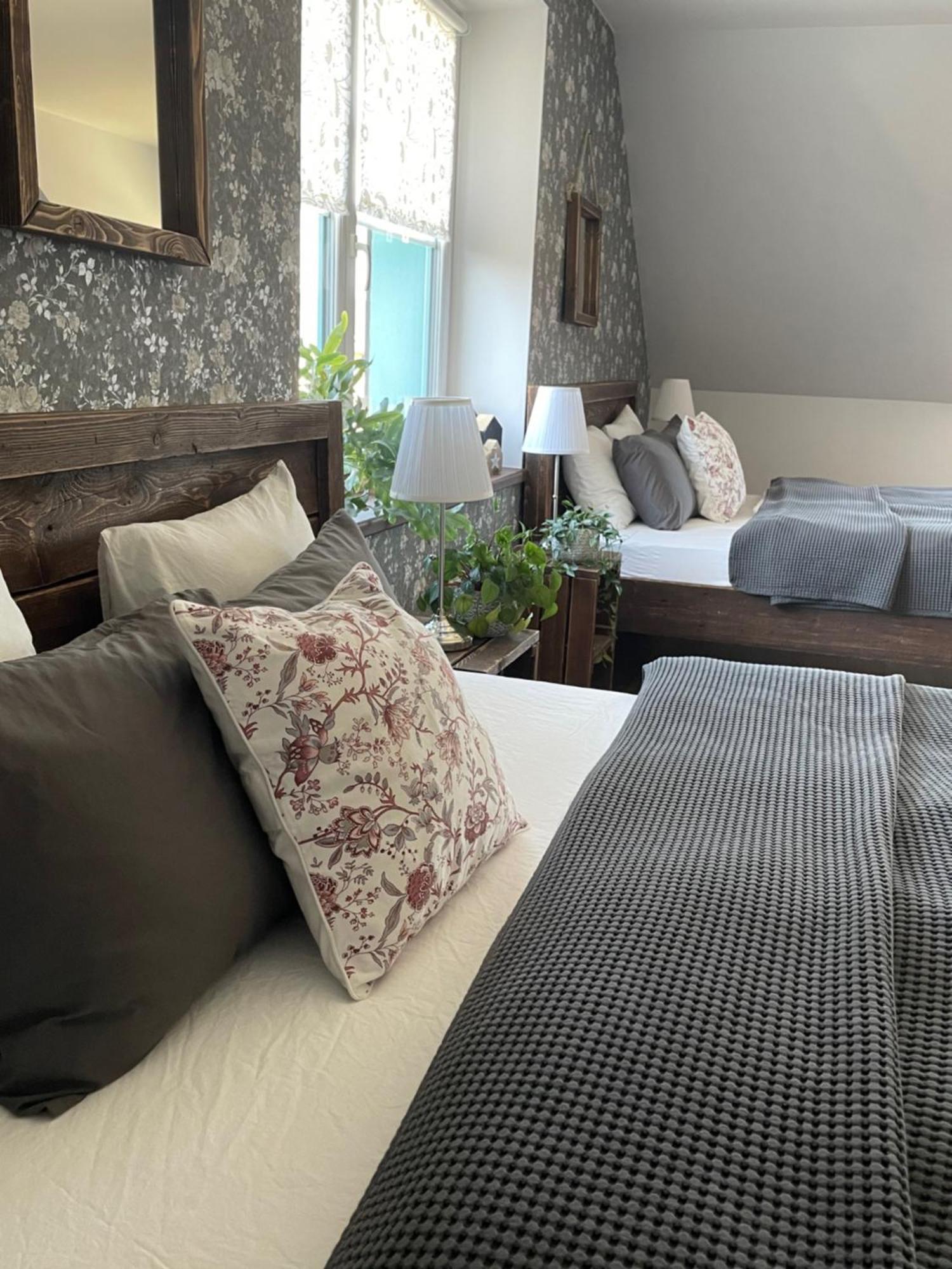 Orchardhouse Farmhouse, Wellness Chrast  ภายนอก รูปภาพ